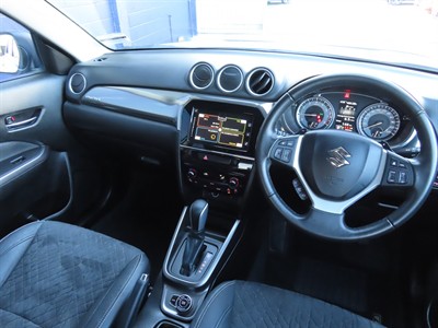 2022 Suzuki Vitara - Thumbnail