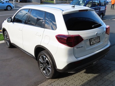 2022 Suzuki Vitara - Thumbnail