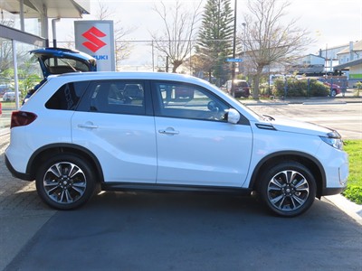 2022 Suzuki Vitara - Thumbnail