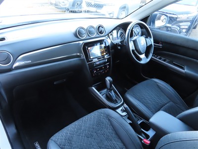 2022 Suzuki Vitara - Thumbnail