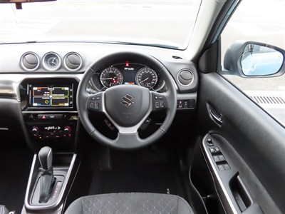 2023 Suzuki Vitara - Thumbnail