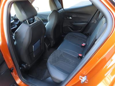 2021 Peugeot 2008 - Thumbnail