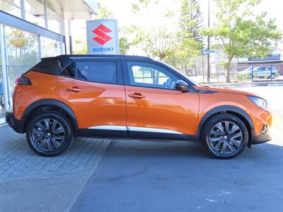 2021 Peugeot 2008 - Thumbnail