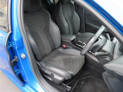2022 Peugeot 208 - Thumbnail