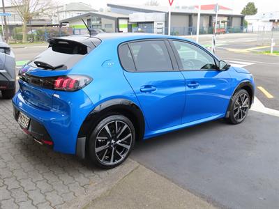 2022 Peugeot 208 - Thumbnail