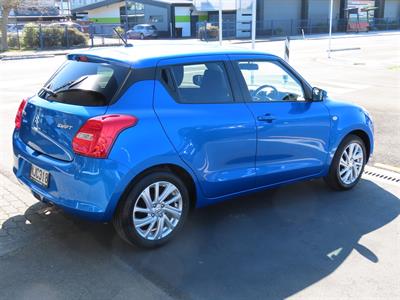 2021 Suzuki Swift - Thumbnail