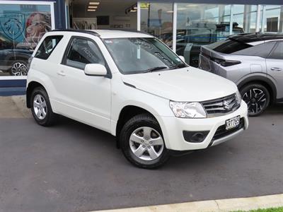 2017 Suzuki Grand Vitara - Thumbnail