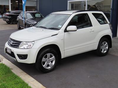 2017 Suzuki Grand Vitara - Thumbnail