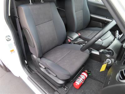 2017 Suzuki Grand Vitara - Thumbnail