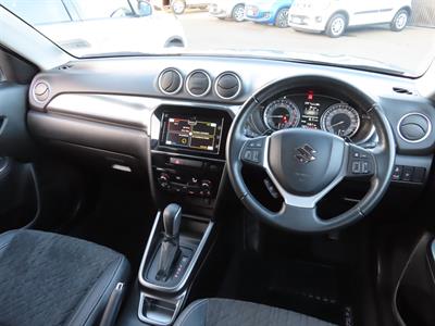 2022 Suzuki Vitara - Thumbnail