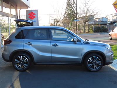 2022 Suzuki Vitara - Thumbnail