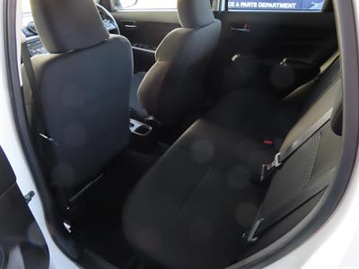 2023 Suzuki Swift - Thumbnail