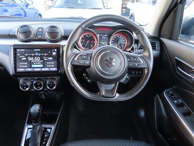 2023 Suzuki Swift - Thumbnail