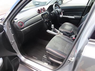 2017 Suzuki Vitara - Thumbnail