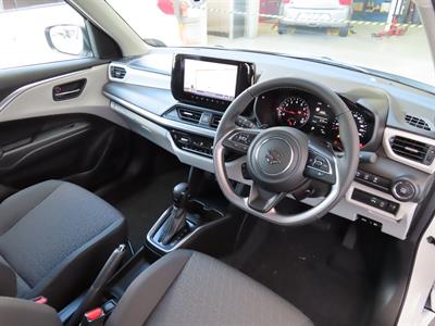2025 Suzuki Swift - Thumbnail
