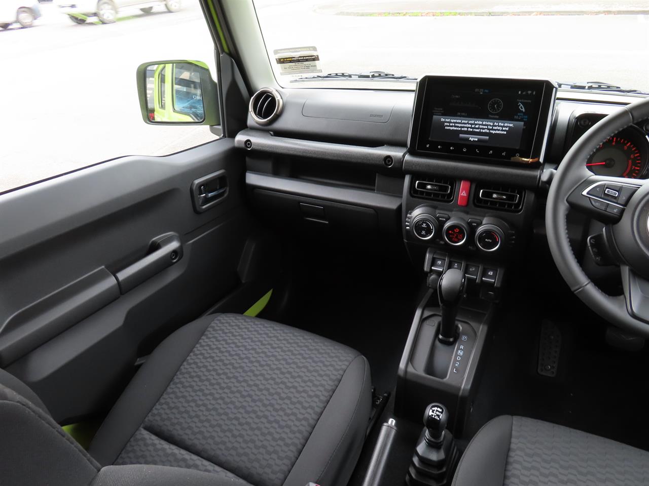2025 Suzuki Jimny