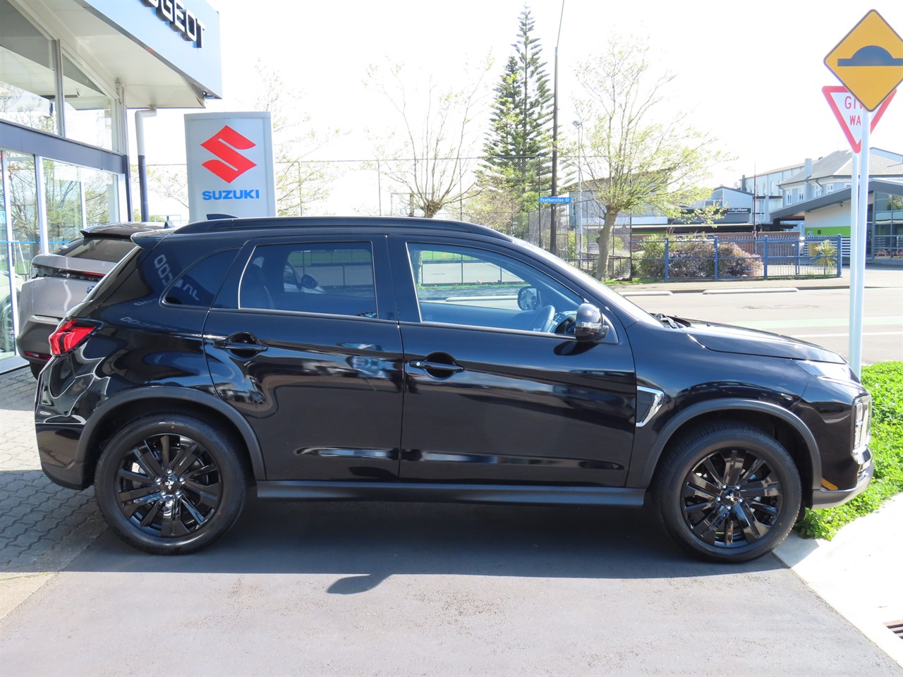 2025 Mitsubishi ASX