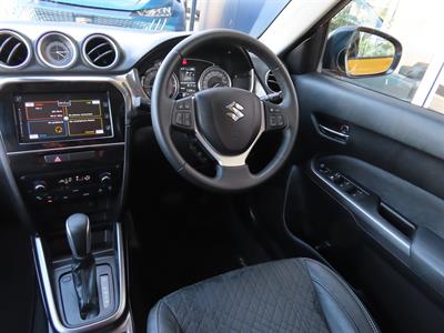 2019 Suzuki Vitara - Thumbnail
