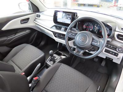 2025 Suzuki Swift - Thumbnail