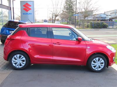 2019 Suzuki Swift - Thumbnail