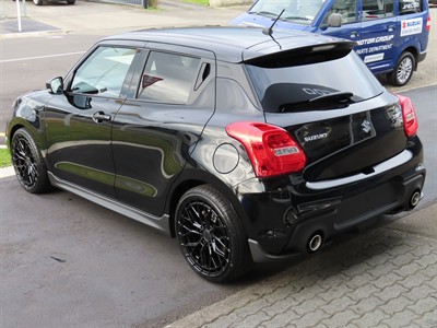 2025 Suzuki Swift - Thumbnail
