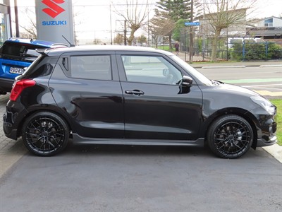 2025 Suzuki Swift - Thumbnail