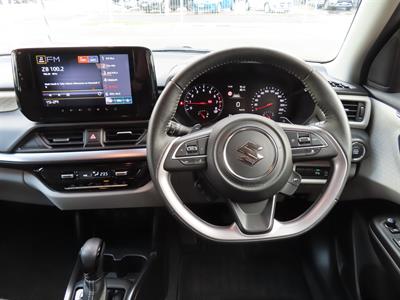 2024 Suzuki Swift - Thumbnail