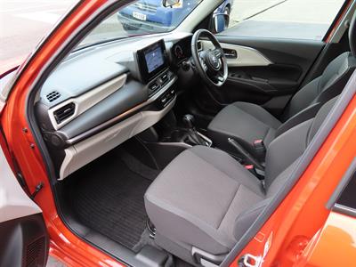 2024 Suzuki Swift - Thumbnail