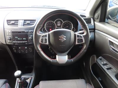 2014 Suzuki Swift - Thumbnail