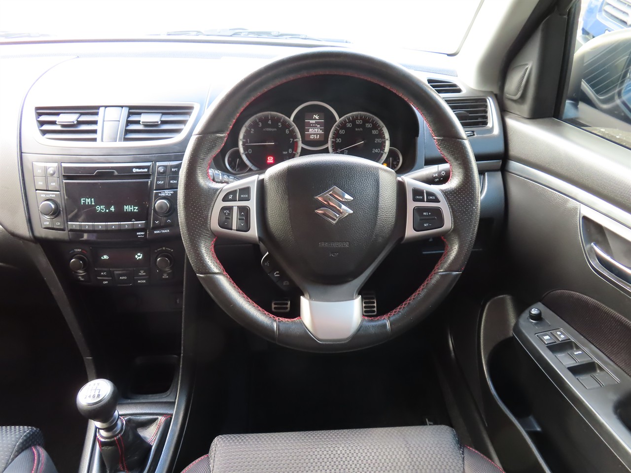 2014 Suzuki Swift