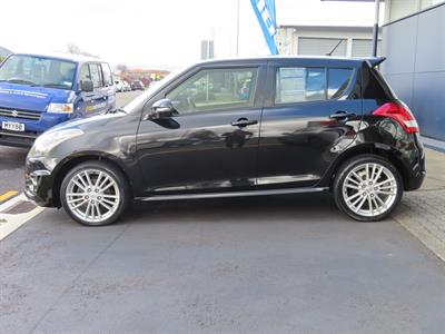 2014 Suzuki Swift - Thumbnail