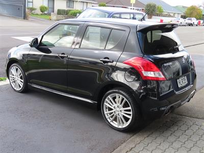 2014 Suzuki Swift - Thumbnail