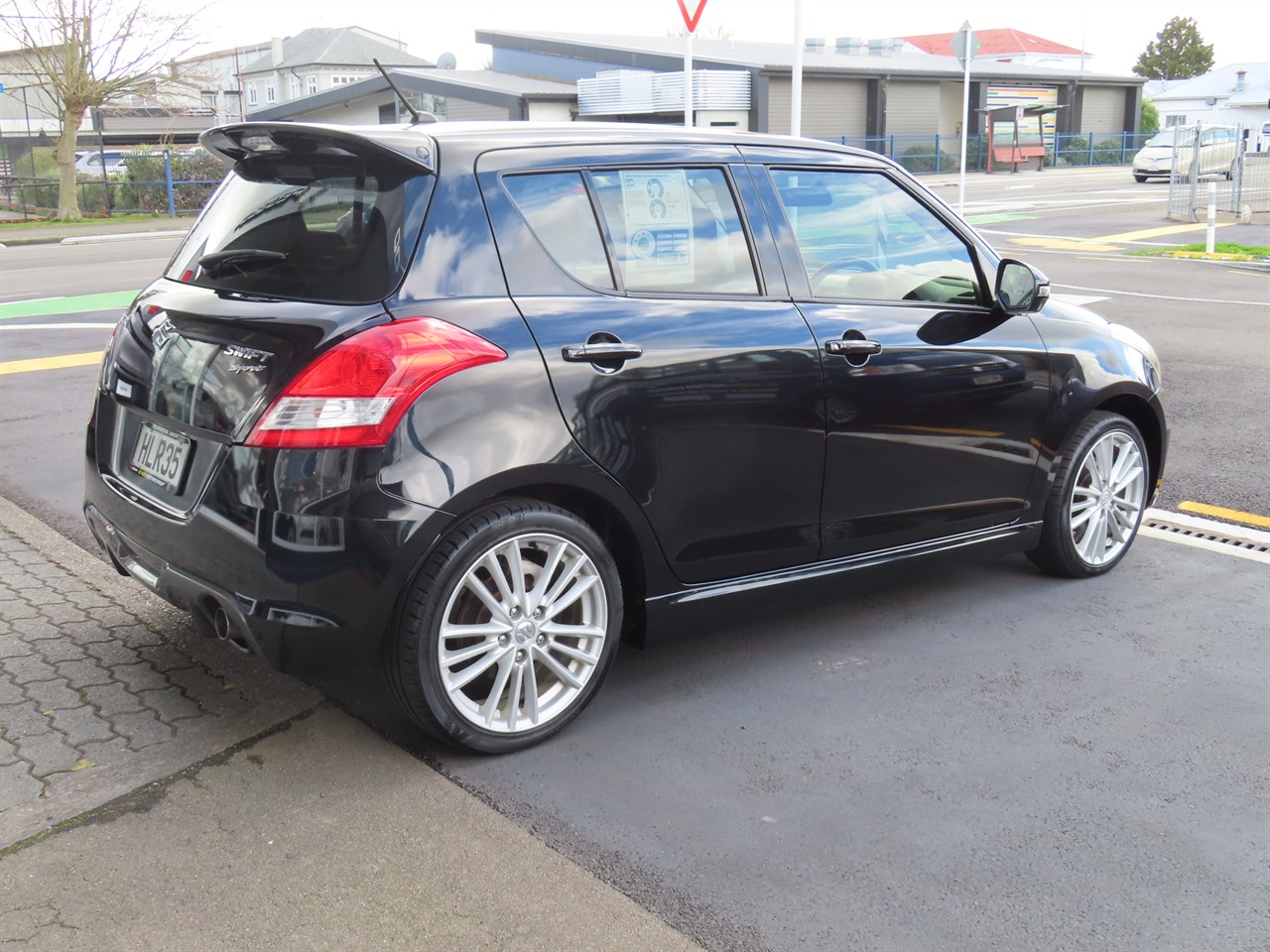 2014 Suzuki Swift