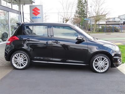 2014 Suzuki Swift - Thumbnail