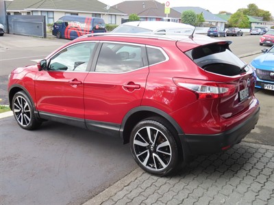 2015 Nissan Qashqai - Thumbnail