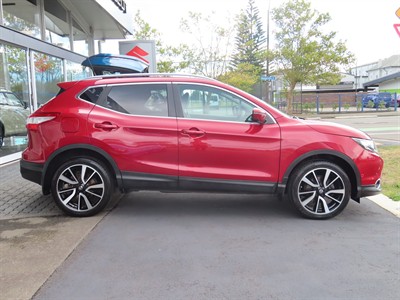 2015 Nissan Qashqai - Thumbnail