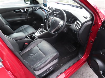 2015 Nissan Qashqai - Thumbnail