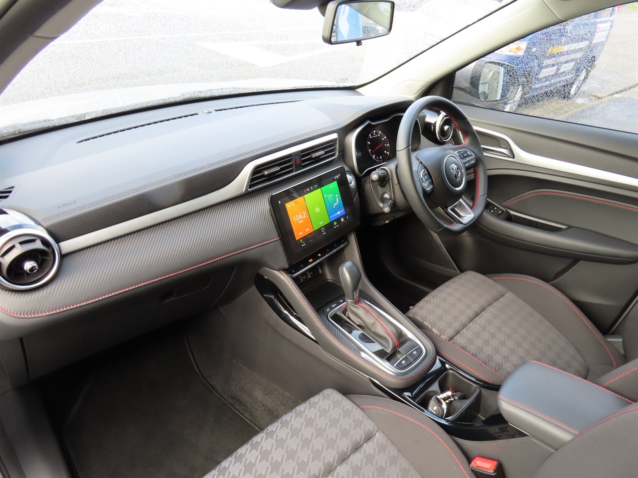 2024 MG ZS