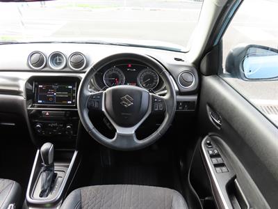 2019 Suzuki Vitara - Thumbnail