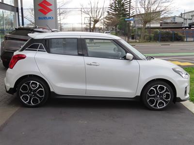 2020 Suzuki Swift - Thumbnail