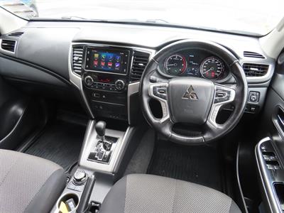 2022 Mitsubishi Triton - Thumbnail