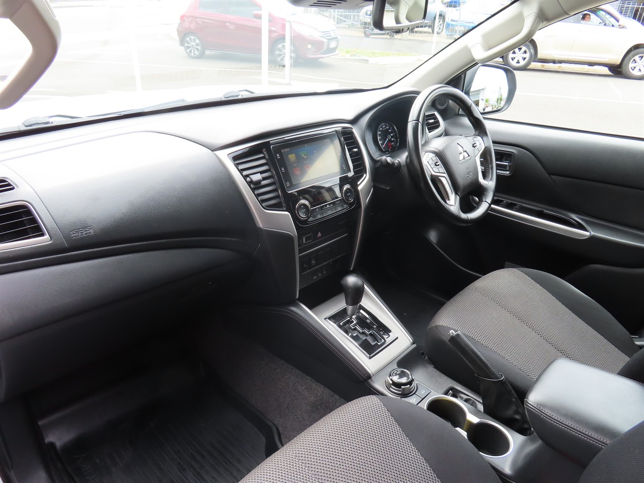 2022 Mitsubishi Triton