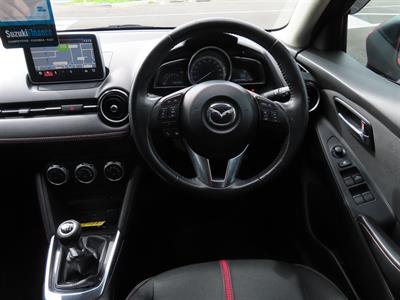 2016 Mazda 2 - Thumbnail