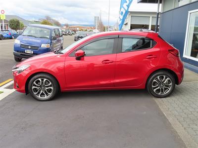 2016 Mazda 2 - Thumbnail