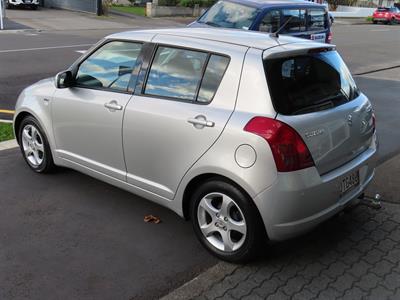2007 Suzuki Swift - Thumbnail