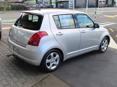 2007 Suzuki Swift - Thumbnail