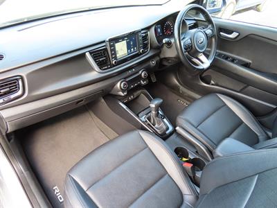 2018 Kia Rio - Thumbnail