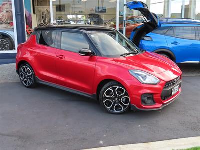 2022 Suzuki Swift - Thumbnail