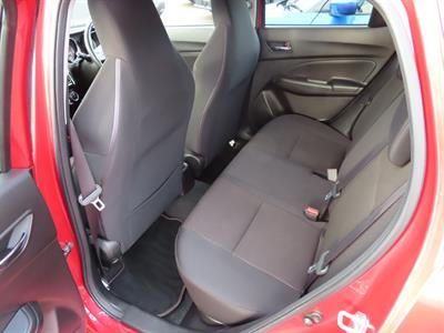 2022 Suzuki Swift - Thumbnail