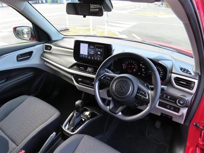 2024 Suzuki Swift - Thumbnail